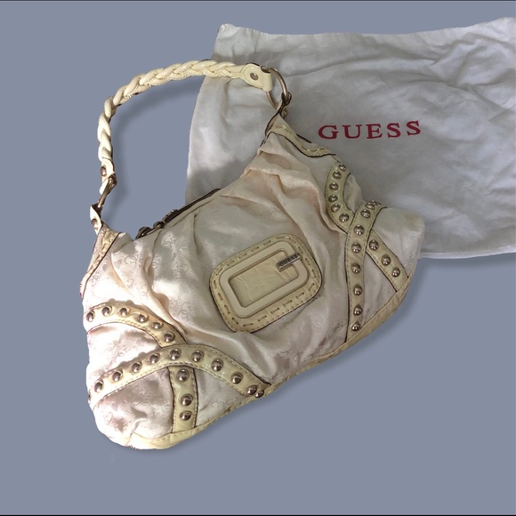 Guess white signature shoulder purse - Picture 1 of 3